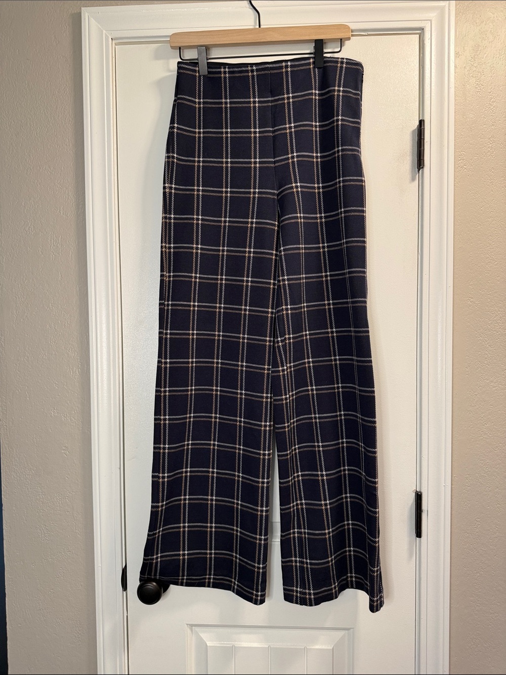 Ann Taylor Navy and Cream Plaid Wide-Leg Pants
